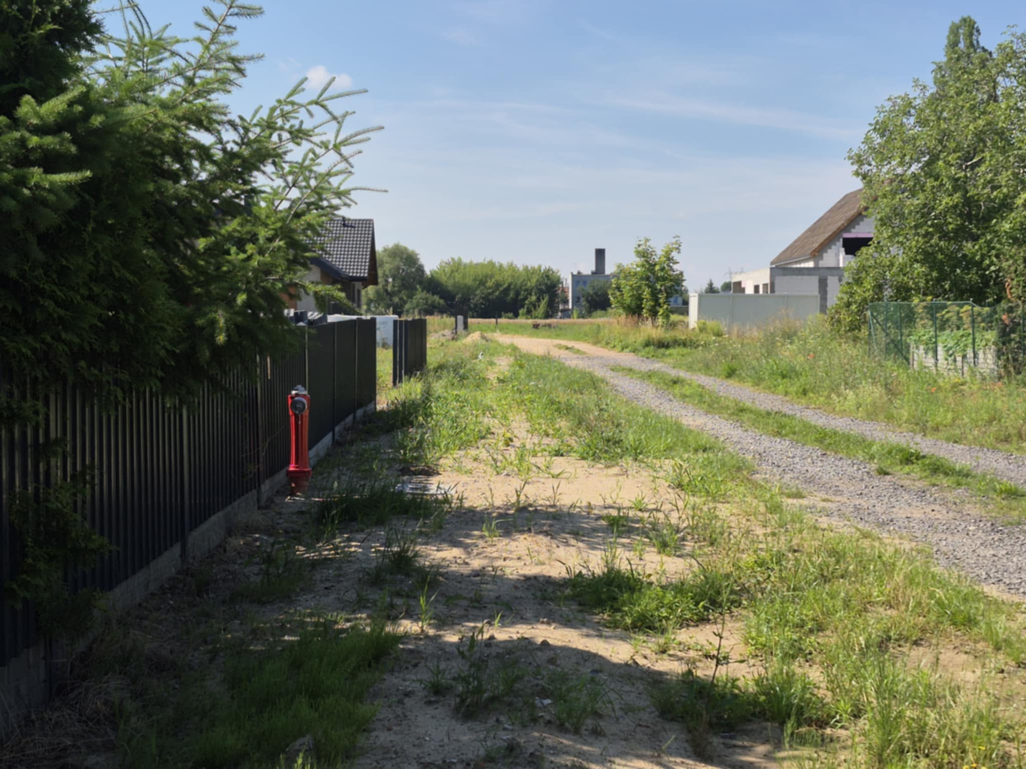 „ROZBUDOWA SIECI WODOCIĄGOWEJ WZDŁUŻ DZIAŁEK  PRZY DRODZE GMINNEJ 313/7, 313/8, 313/9 W M. ŁYSZKOWICE”.