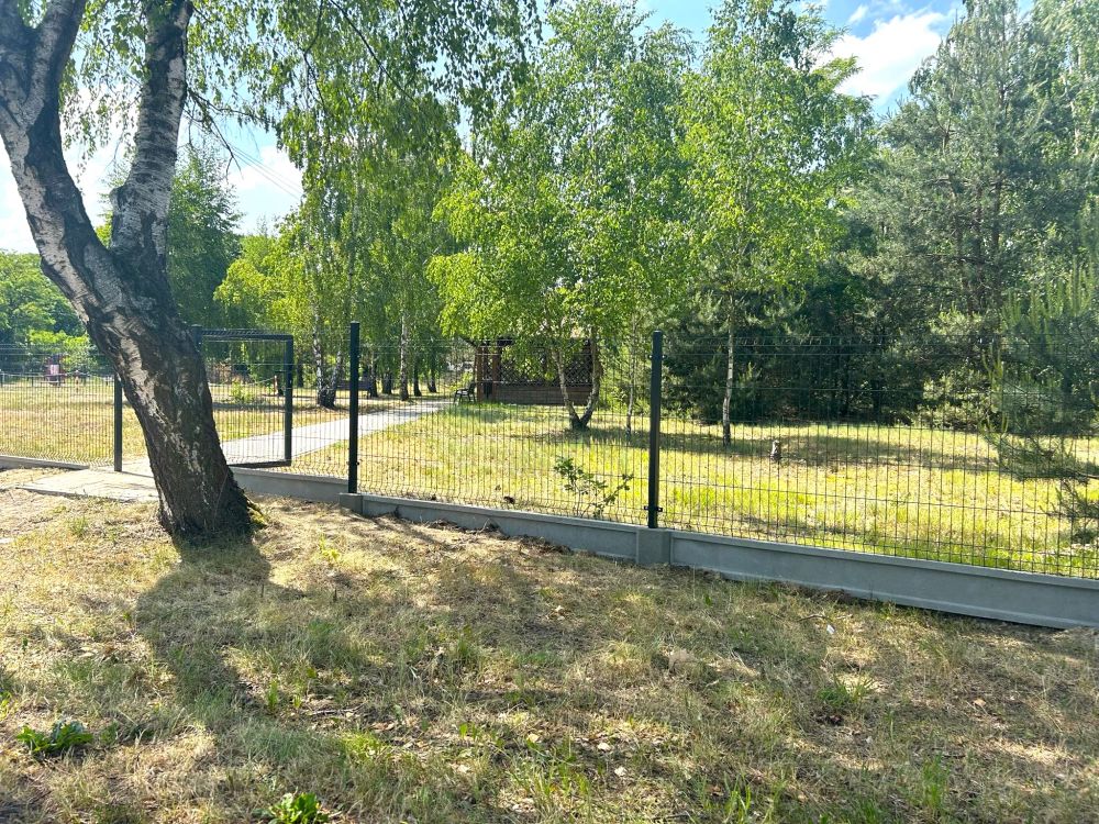 Ogrodzenie placu fitness i altany w m. Seligów.