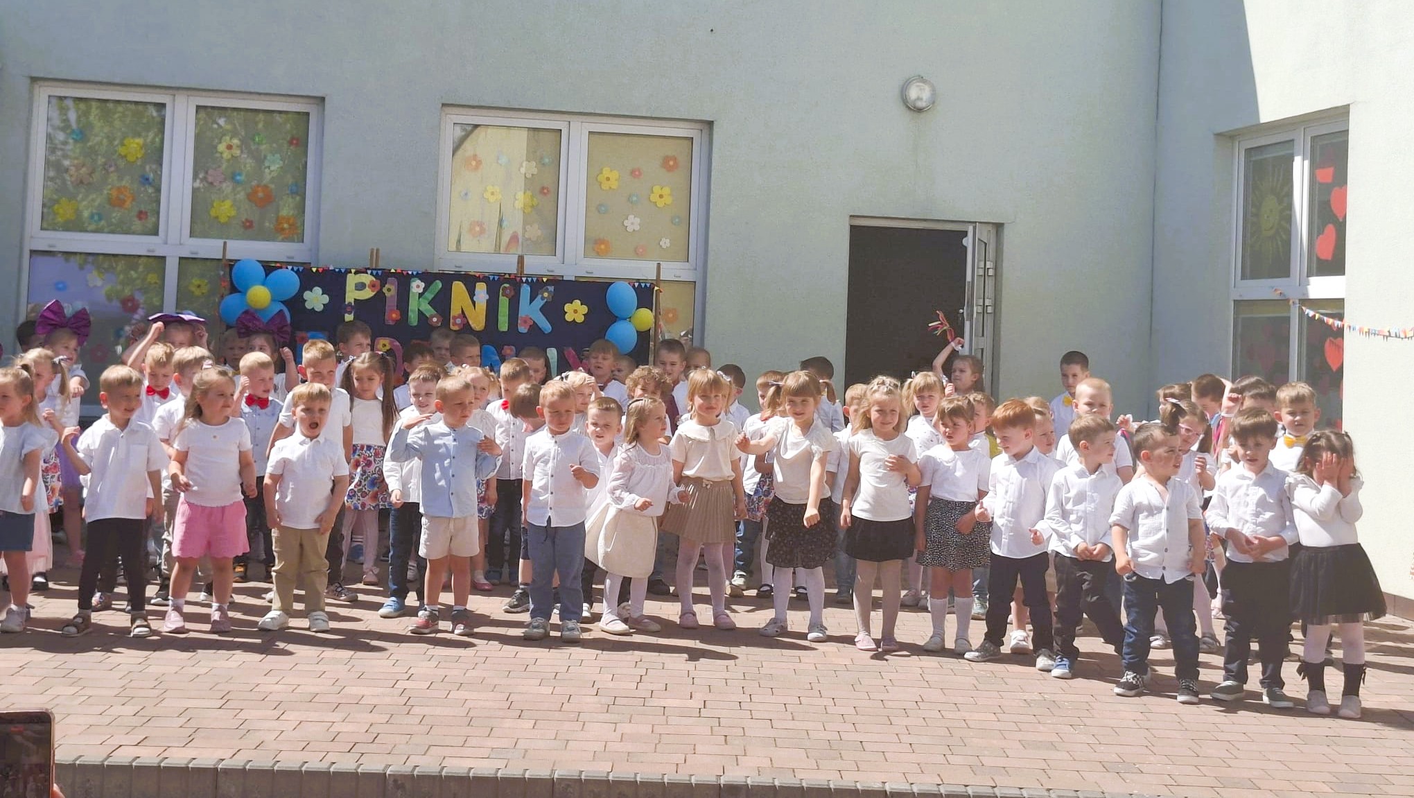 PIKNIK RODZINNY W PRZEDSZKOLU W ŁYSZKOWICACH