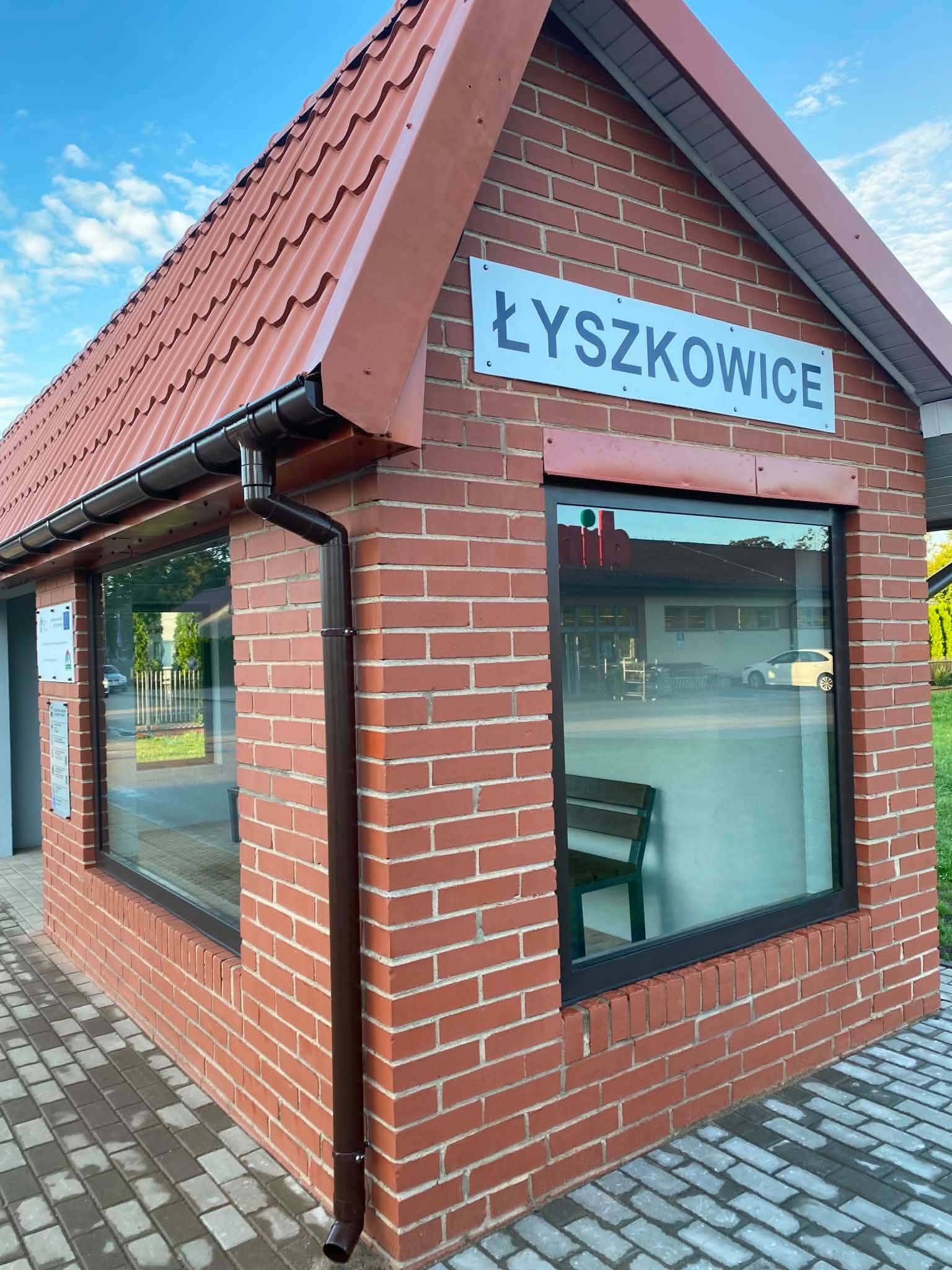 ZMODERNIZOWALIŚMY PRZYSTANEK PRZY UL. GMINNEJ W ŁYSZKOWICACH